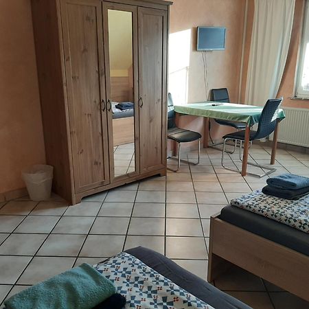 Haus Roseneck-Pension Am Stadtrand Borchen Bilik gambar
