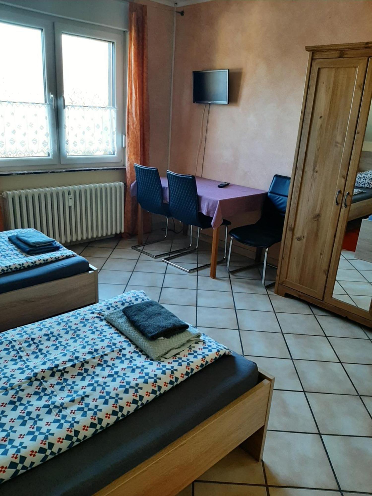 Haus Roseneck-Pension Am Stadtrand Borchen Bilik gambar