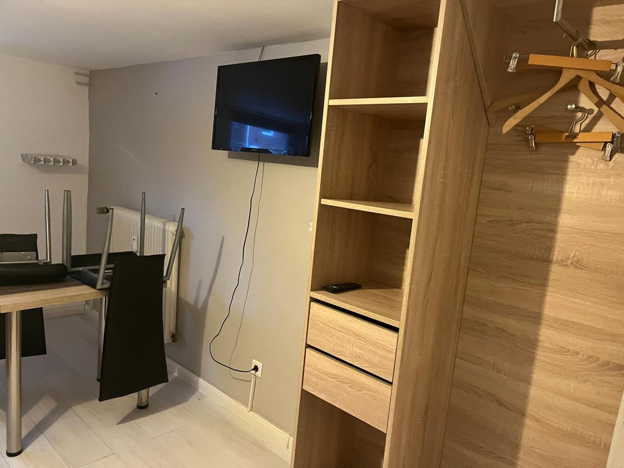 Haus Roseneck-Pension Am Stadtrand Borchen Bilik gambar